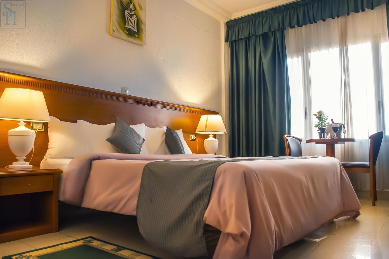 Hotel Splendid Ouagadougou Eksteriør billede