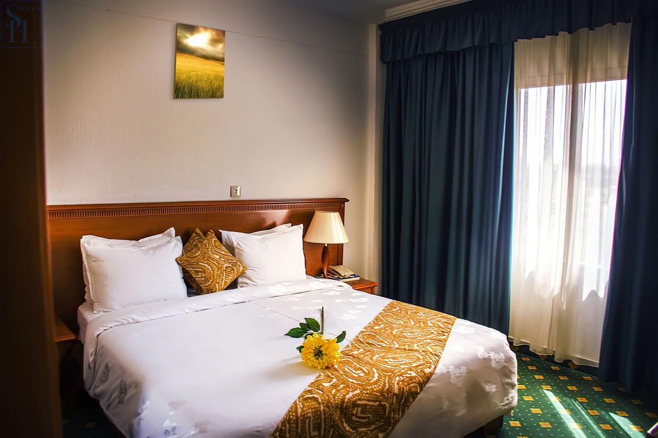 Hotel Splendid Ouagadougou Eksteriør billede